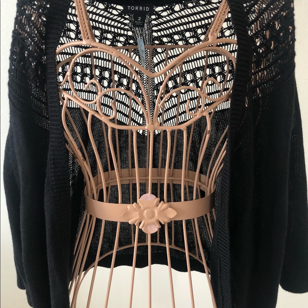 NWT Torrid Cropped Black Sweater